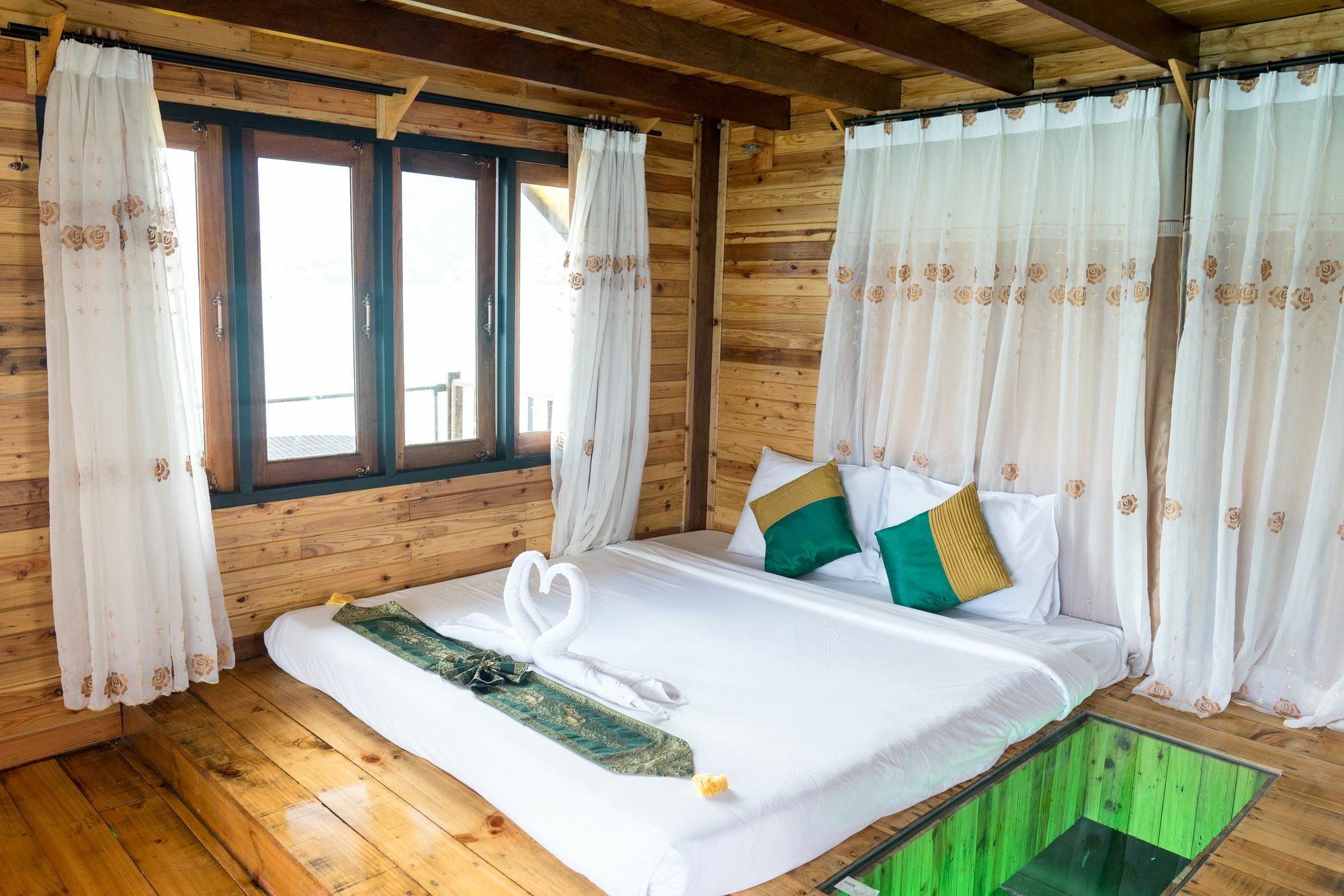 Keeree Warin Chiewlarn Resort Khao Sok National Park Exterior foto
